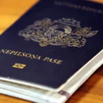 В Латвии насчитывается 162 682 негражданина, большинство из них в Риге