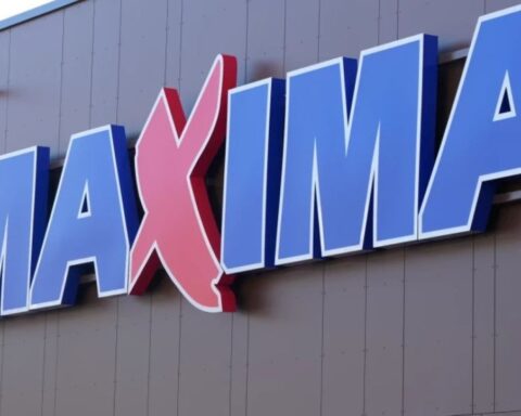 В Риге закрыт магазин Maxima X из-за протечки воды в здании
