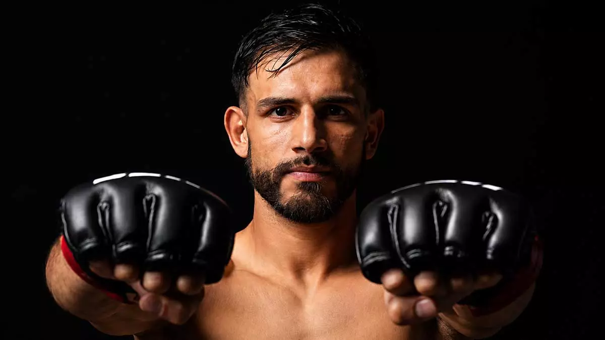 Яир Родригес переходит в лёгкий дивизион UFC после длительного перерыва