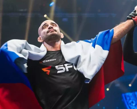 Андрей Корешков одержал досрочную победу на турнире SFC 14 в Омске