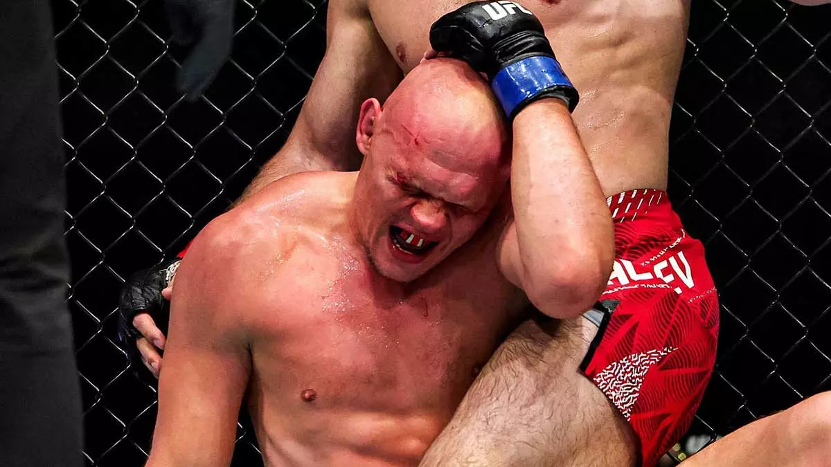 Богдан Гуськов недоволен остановкой боя против Магомеда Анкалаева на UFC Fight Night 282