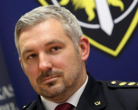 Бывший глава Госполиции Артис Велшс призывает к раннему выявлению агрессивных полицейских после трагедии в Приекуле