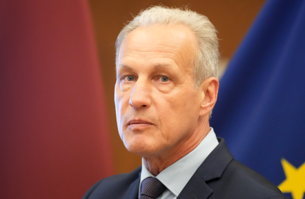 Чиновник Рижской думы Игорь Баламовскис уволился после скандала с использованием служебного автомобиля