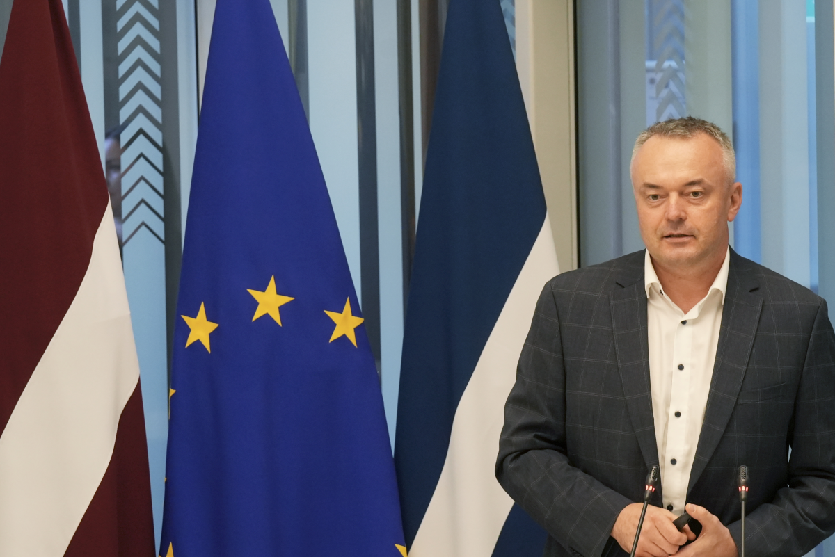 Экономист Петерис Страутиньш выразил надежду на сохранение рельсов до границы с Россией