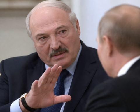 Александр Лукашенко проводит кадровую политику, ограничивающую интеграцию Беларуси с Россией