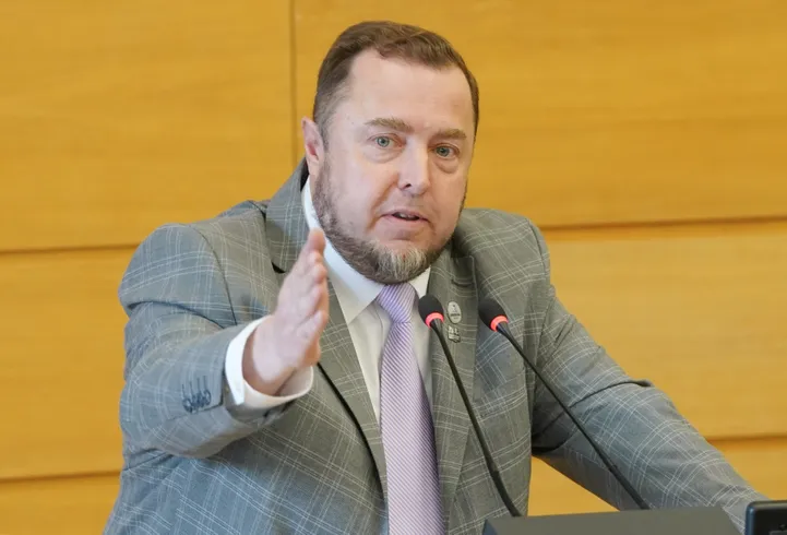 Комиссия по этике Рижской думы вынесла предупреждение депутату Вячеславу Степаненко за оскорбление сотрудника самоуправления