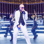 Концерт американского рэпера Pitbull в Риге отменен из-за технических проблем