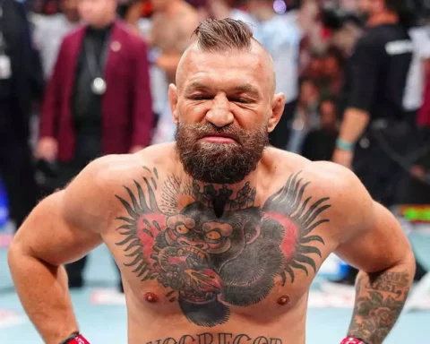 Конор МакГрегор потерпел поражение в бою с Максом Холловэем на UFC 329 в Лас-Вегасе