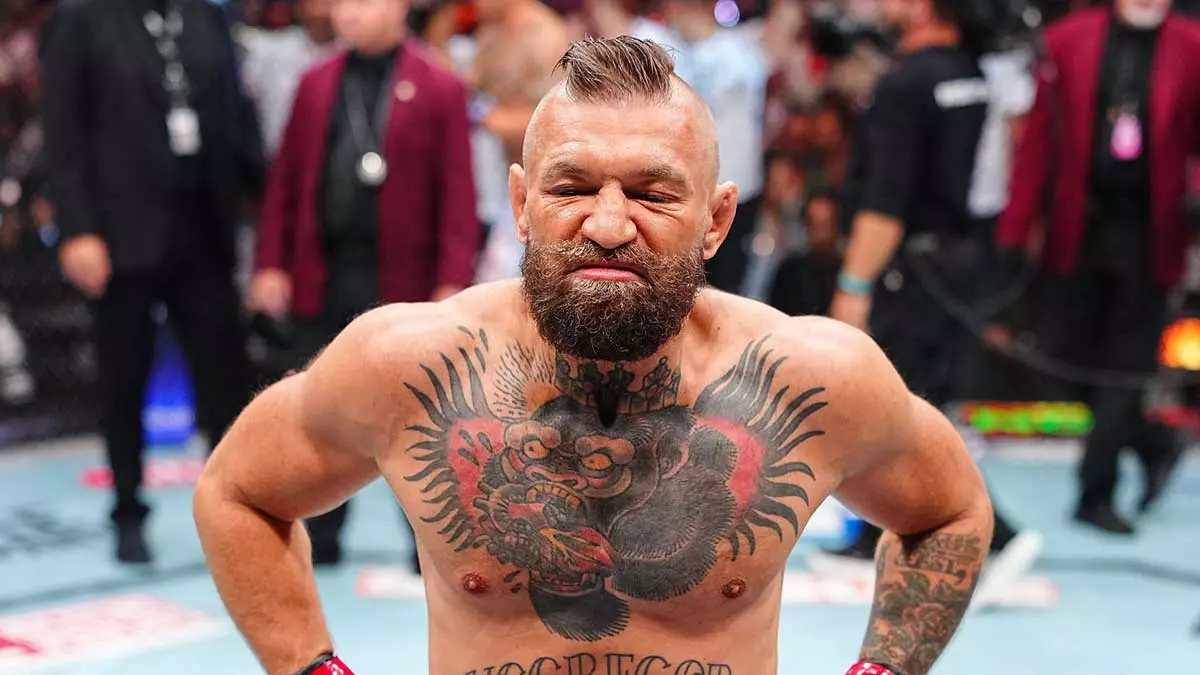 Конор МакГрегор потерпел поражение в бою с Максом Холловэем на UFC 329 в Лас-Вегасе