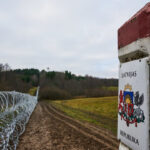 Латвия временно закрыла границу с Беларусью по техническим причинам