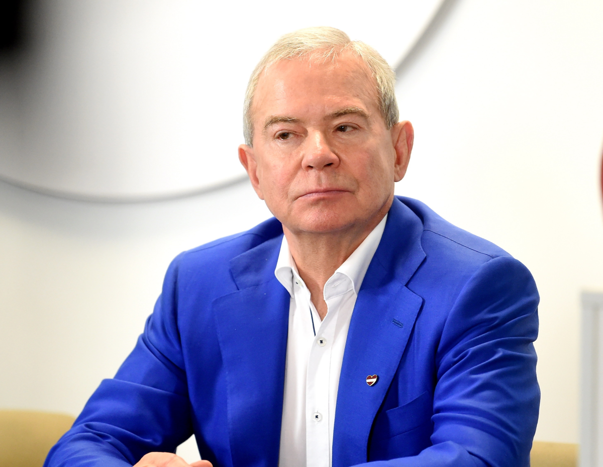 Лембергс: Латвия теряет 300 миллионов евро, действуя в интересах России