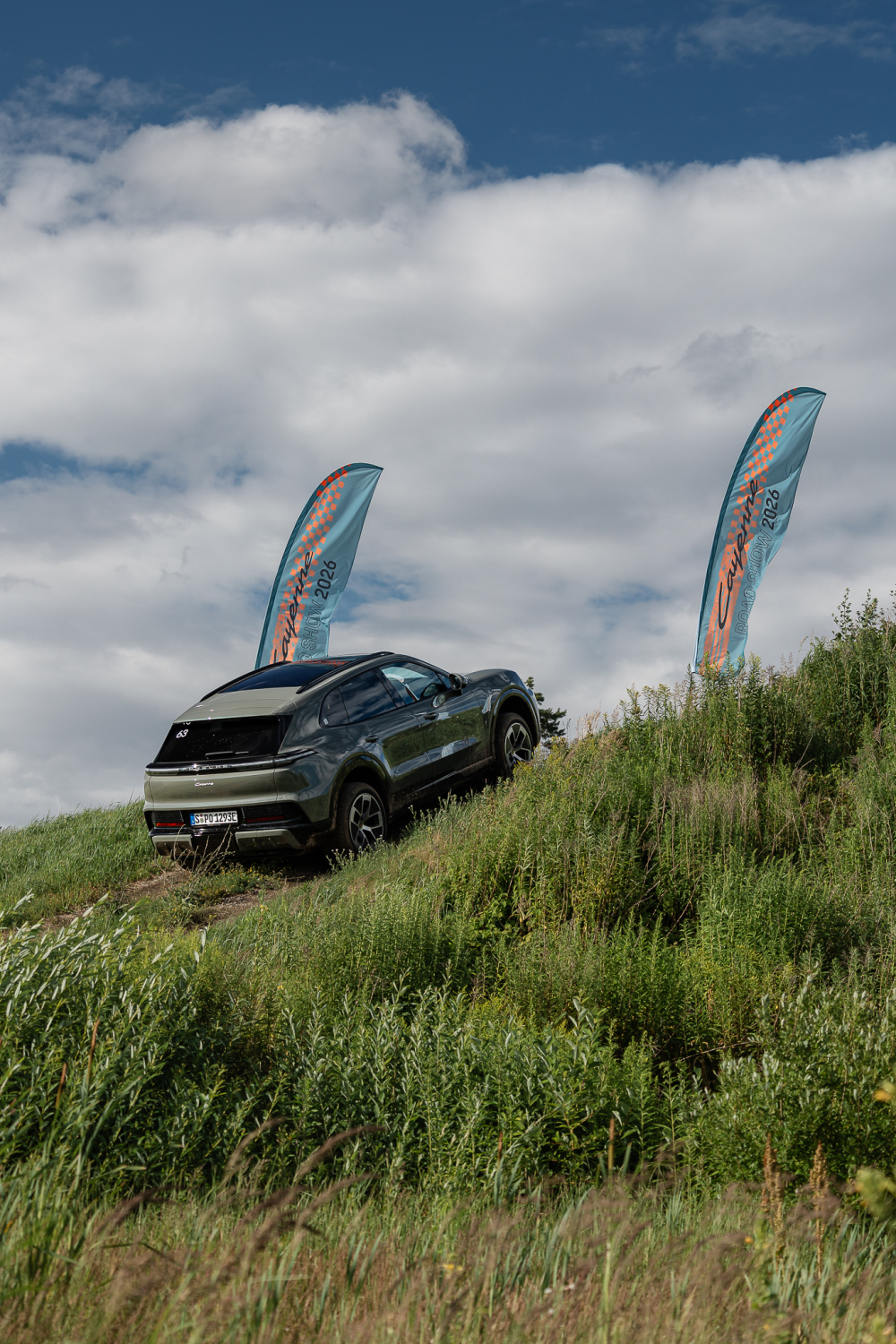 Новый Porsche Cayenne Coupé Electric представлен в Латвии на Cayenne Road Show 2026