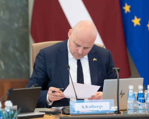 Политологи оценивают первые шаги премьер-министра Андриса Кулбергса в Латвии