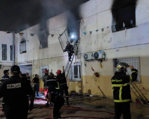 Пожар в детском доме в Алжире унес жизнь 11 человек, 19 пострадали