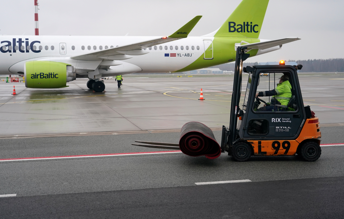 Правительство Латвии одобрило стратегический план airBaltic и делегировало представителя в собрание облигационеров