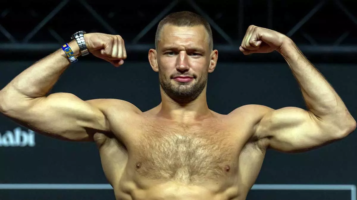 Ренье де Риддер предлагает UFC ввести двойное взвешивание бойцов перед и после поединков
