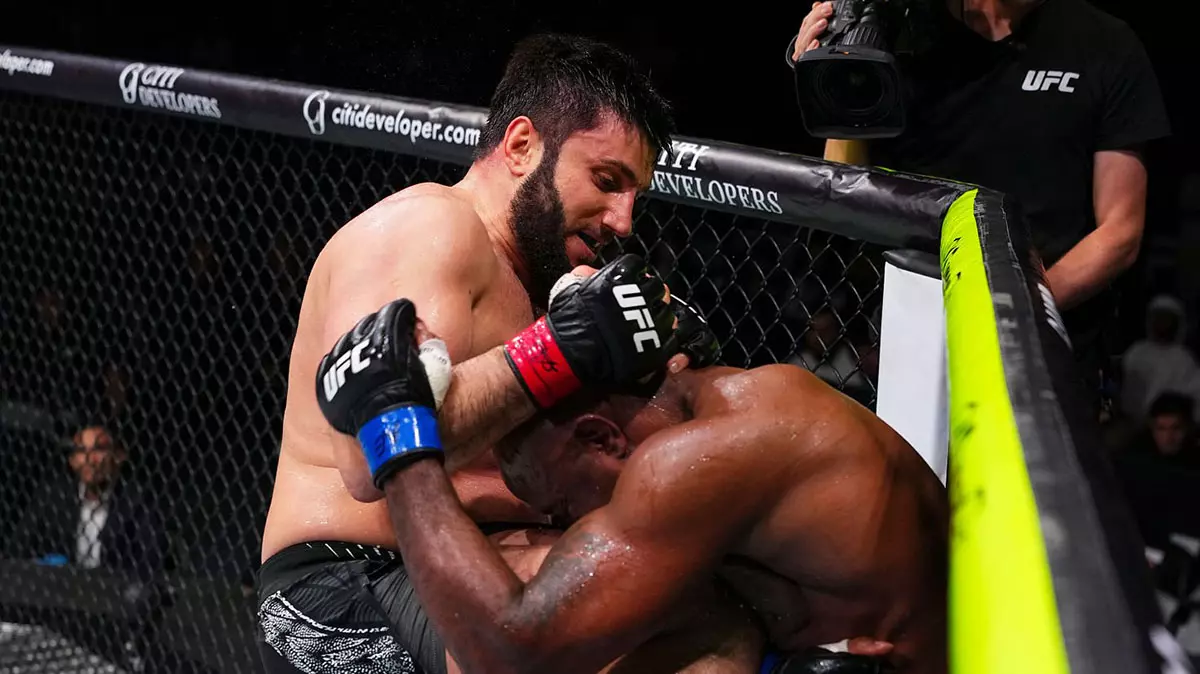 Ризван Куниев побеждает на UFC Fight Night 282 в Абу-Даби и получает бонус в 100 тысяч долларов
