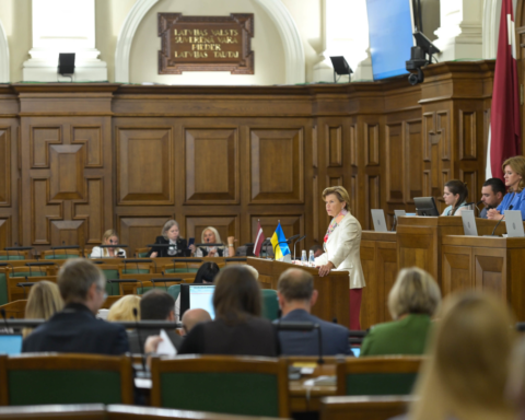 Сейм Латвии принял законопроект о запрете импорта российских и белорусских товаров
