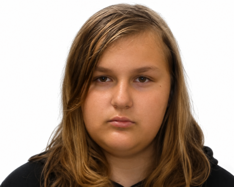 В Латвии полиция разыскивает без вести пропавшую 15-летнюю Даниэллу Орехову