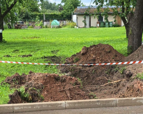 В Валмиере эвакуированы 40 жителей из-за найденного боеприпаса времен Второй мировой войны