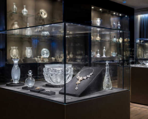 Во Франции в музее Lalique произошло ограбление с кражей драгоценностей на 4 миллиона евро