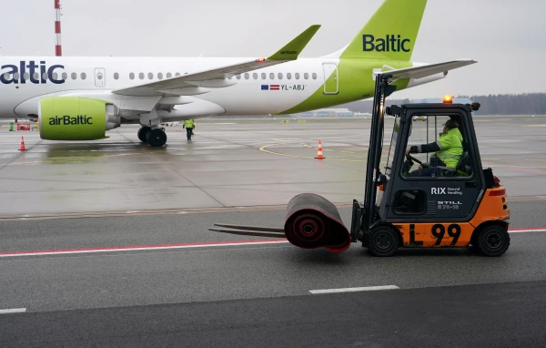 airBaltic меняет расписание полетов, закрывая маршруты и уменьшая частоту рейсов в зимнем сезоне