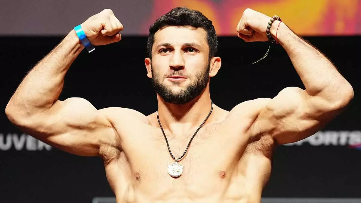 Азамат Бекоев проведёт бой против Андре Петроски на UFC Fight Night в Лас-Вегасе 31 октября