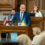 Депутаты Сейма приняли закон о финансовой поддержке авиакомпании airBaltic