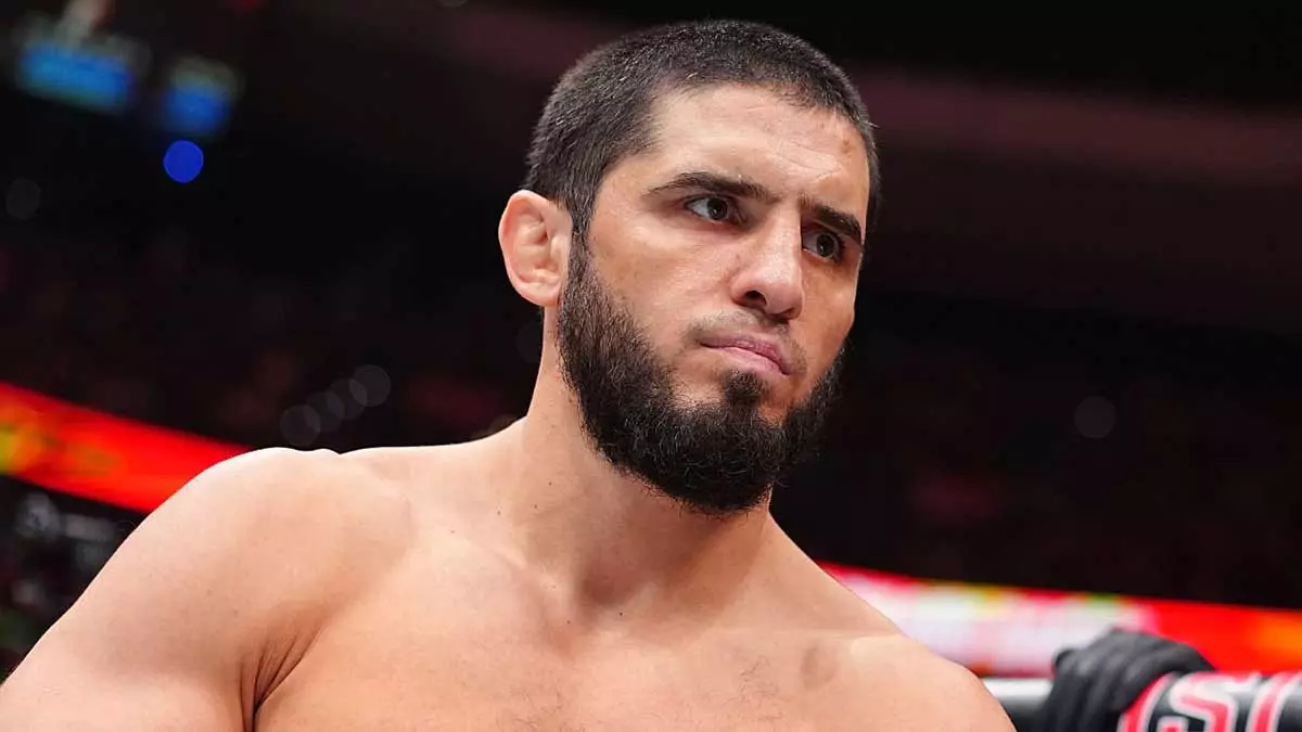 Ислам Махачев прокомментировал критику Макса Холловэя о титульных поясах UFC