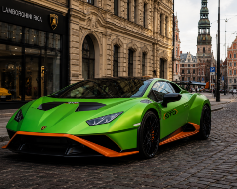 Компания Luxury & Sports Cars сообщает рекордный рост продаж Lamborghini в Латвии