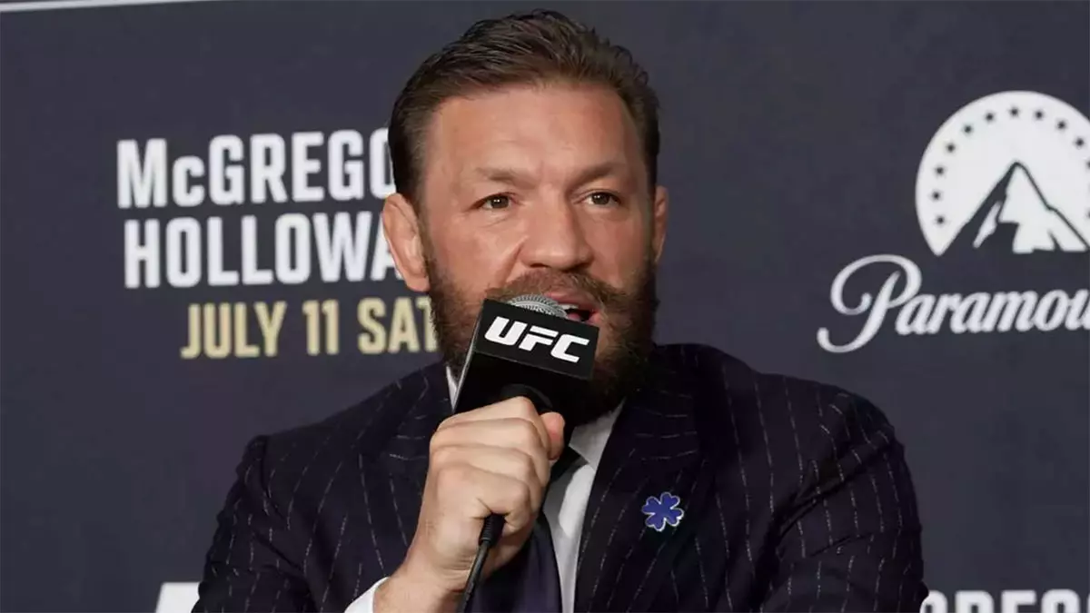 Конор МакГрегор поддержал Йена Гэрри перед боем за титул UFC против Ислама Махачева