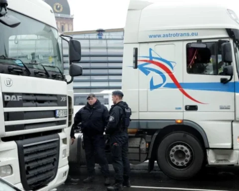Латвийские предприятия активируют торговлю с Россией и Беларусью в отраслях логистики, пищевой и медицинской продукции