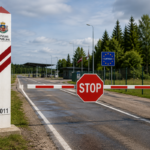 Латвия включает около 90 иностранцев в «черный список» для ограничения въезда в страну