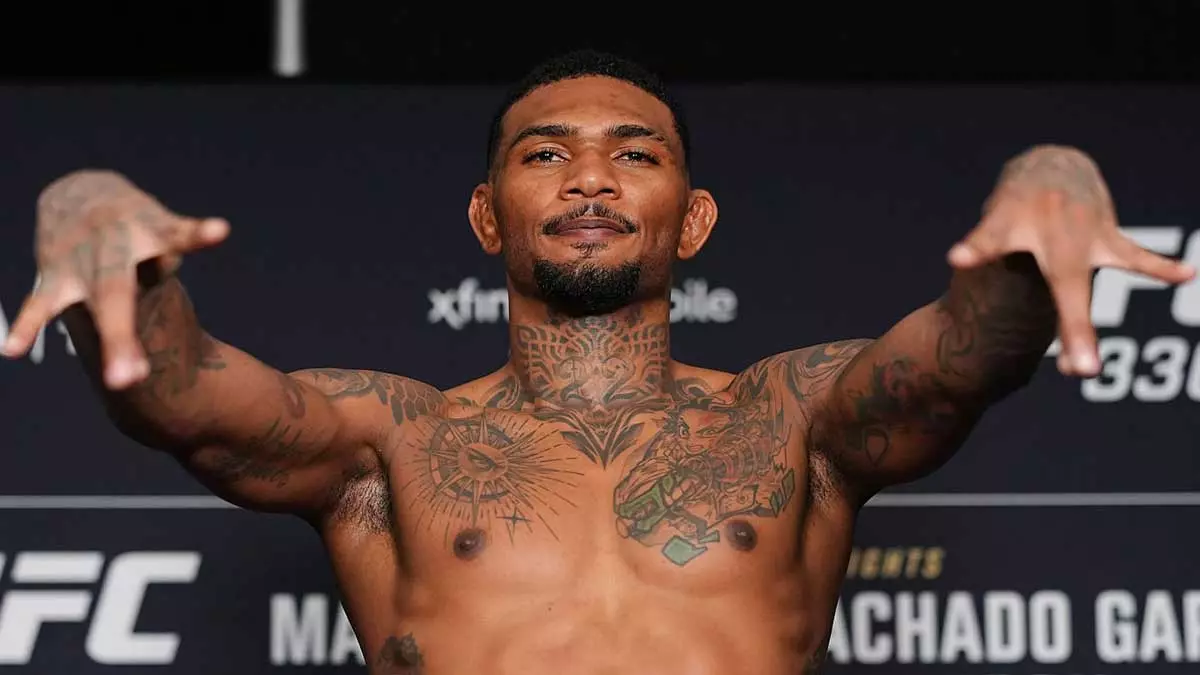 Майкл Моралес успешно сделал вес перед турниром UFC 330 в Филадельфии