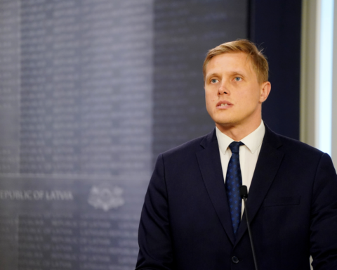 Министр внутренних дел Янис Домбрава представил план ограничения иммиграции в Латвии