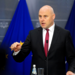Премьер Латвии Андрис Кулбергс обвинил руководство госкомпаний в неэффективности и безответственности