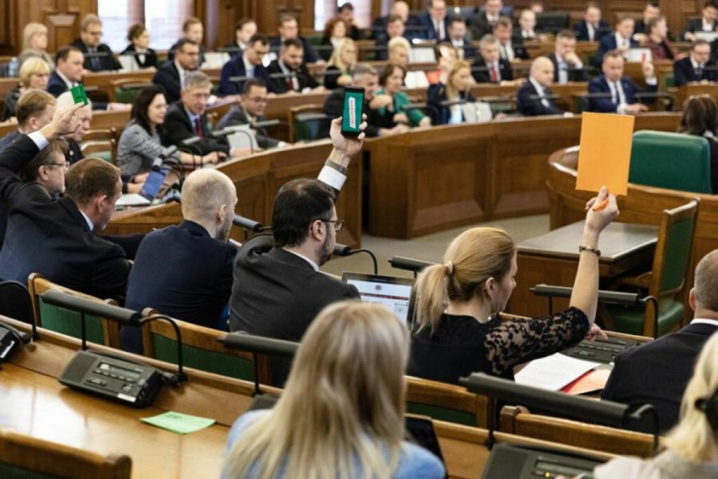 Премьер Латвии Кулбергс пытается убедить депутатов поддержать план стабилизации airBaltic