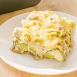 Простой рецепт запеканки из курицы с кабачками