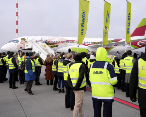 Сейм Латвии принимает закон о финансовой стабилизации airBaltic для защиты государственных интересов