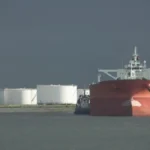 Стоимость перевозок нефти и фрахта достигла рекордных значений на фоне глобальных рисков