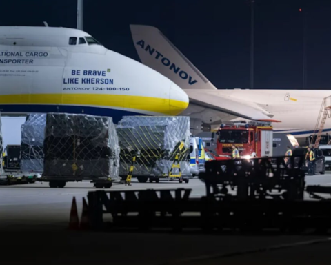 В аэропорту Лейпцига обнаружен дрон с взрывчаткой рядом с украинским грузовым самолётом