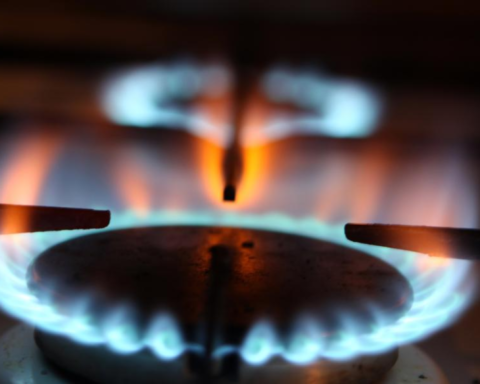 В Елгаве из-за утечки газа эвакуированы 27 жильцов многоквартирного дома