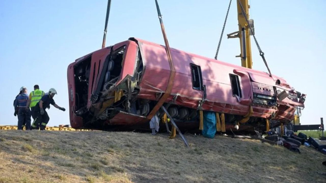 Венгрия: в результате аварии польского автобуса погибли 12 паломников, 10 человек тяжело ранены