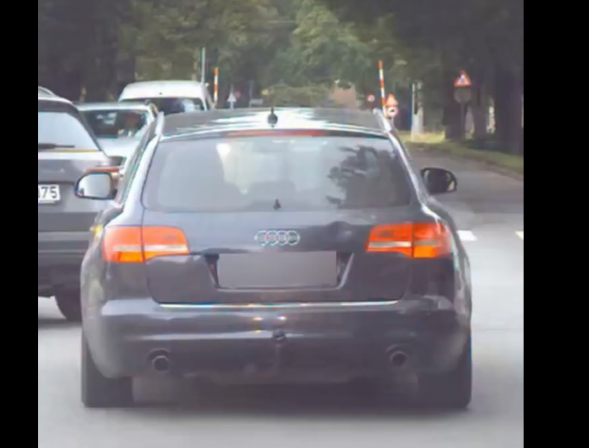 Водитель Audi пытался сбежать от полиции на скорости 132 км/ч и был задержан