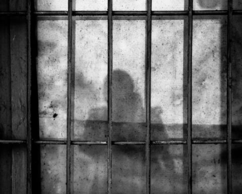 Заключенные Латвии зарабатывают в среднем 282 евро на рабочих местах у коммерсантов