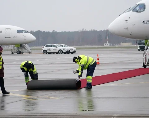 airBaltic получает 80 миллионов евро, но рискует остаться на земле из-за финансовых проблем