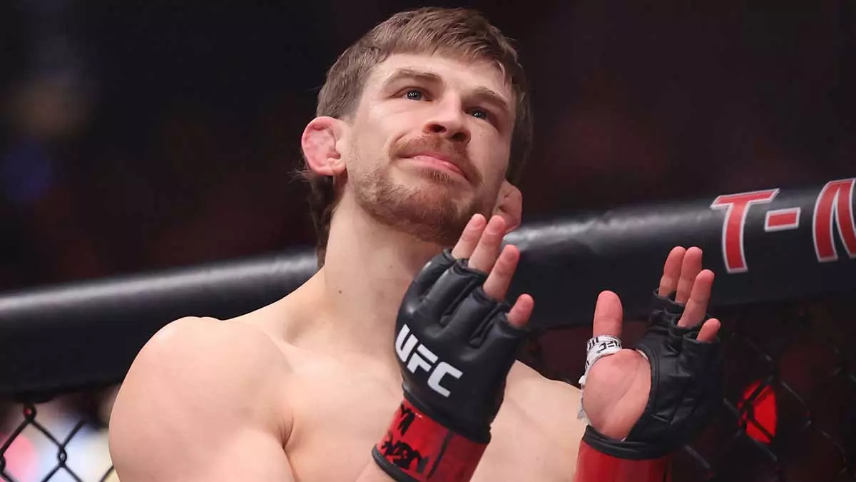 Арнольд Аллен выбыл из боя против Аарона Пико на UFC 333 в Абу-Даби