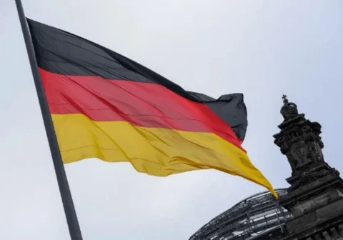 Германия снижает налоги на бензин и дизель: водители получат экономию до 17 центов за литр