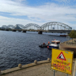 Норвежский турист найден мертвым в городском канале Риги из-за недостатка предупреждений на английском