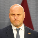 Премьер-министр Кулбергс подтвердил готовность газохранилищ Латвии к зимнему сезону